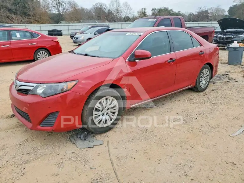 2013 Toyota CAMRY фото