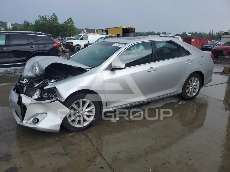 2013 Toyota CAMRY photo