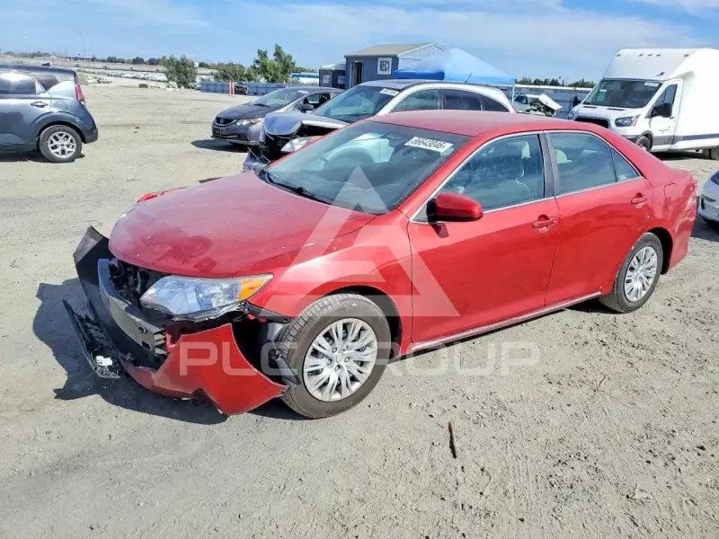 2013 Toyota CAMRY photo