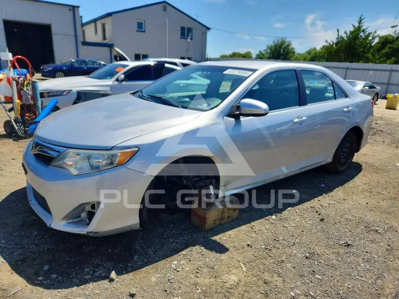 2013 Toyota CAMRY фото