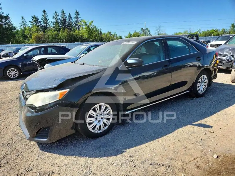 2013 Toyota CAMRY photo