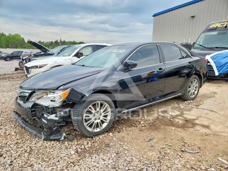 2013 Toyota CAMRY photo