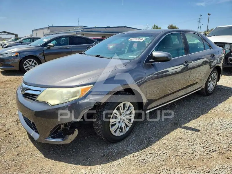 2013 Toyota CAMRY фото