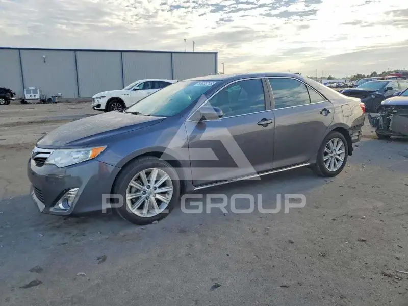 2013 Toyota CAMRY photo