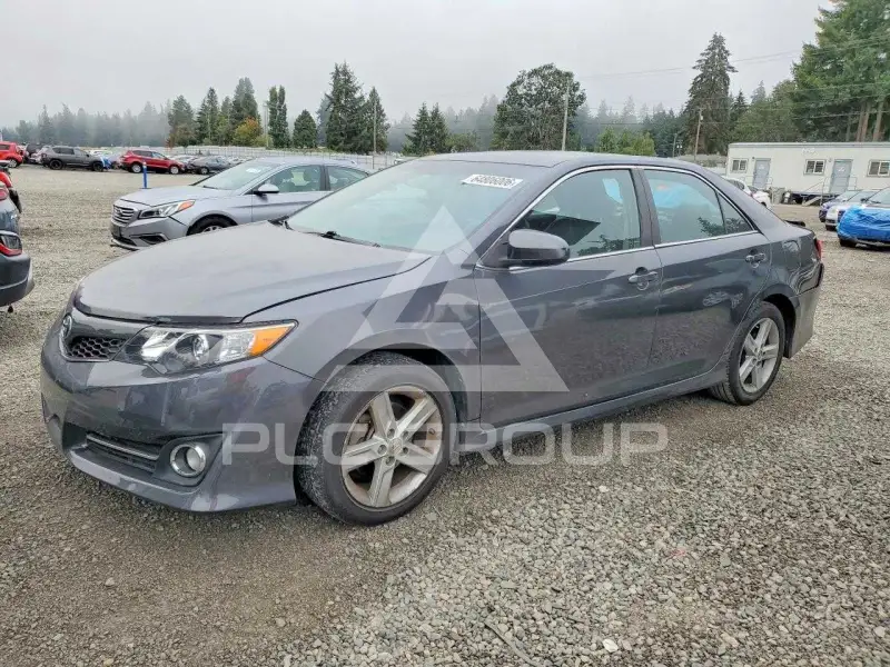 2013 Toyota CAMRY фото