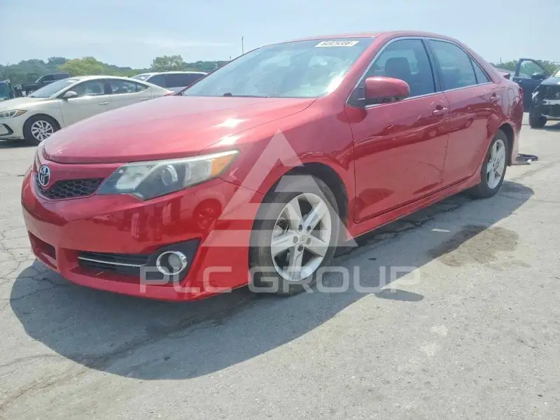 2013 Toyota CAMRY фото