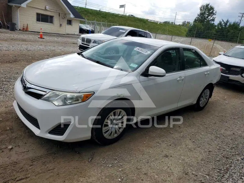 2013 Toyota CAMRY photo
