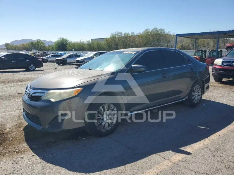 2013 Toyota CAMRY photo