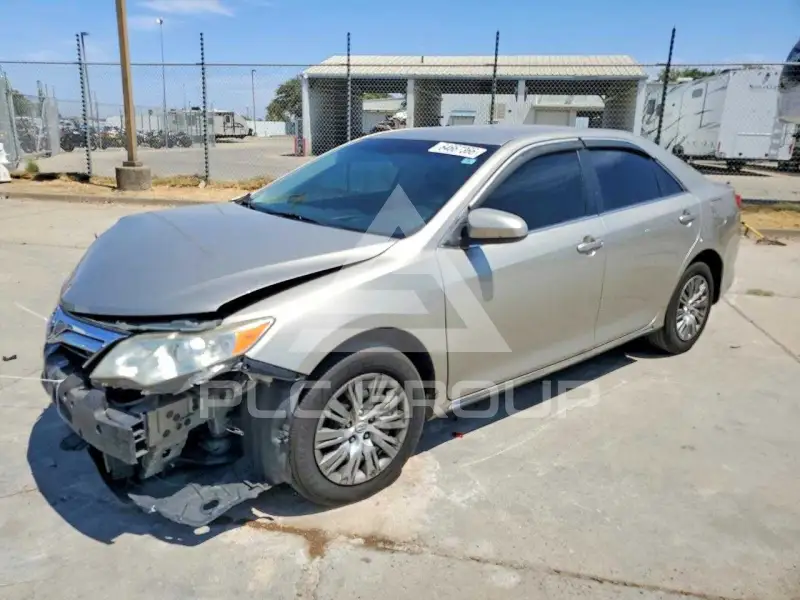 2013 Toyota CAMRY photo