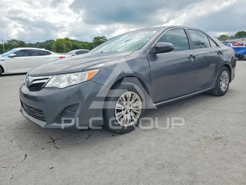 2013 Toyota CAMRY фото