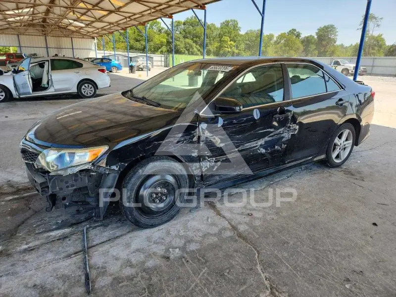 2013 Toyota CAMRY фото