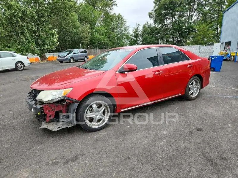 2013 Toyota CAMRY photo
