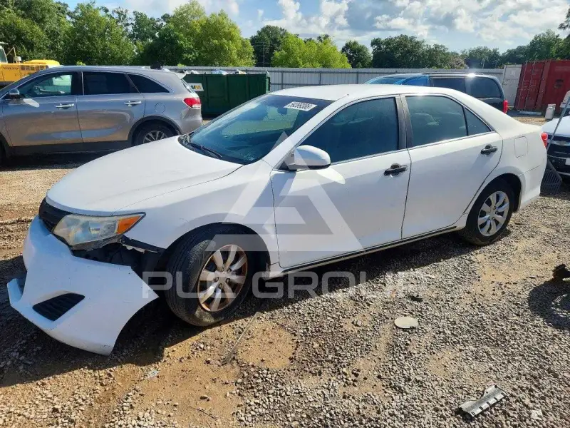 2013 Toyota CAMRY фото