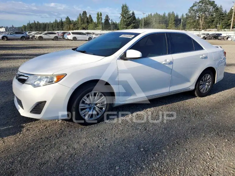 2013 Toyota CAMRY фото