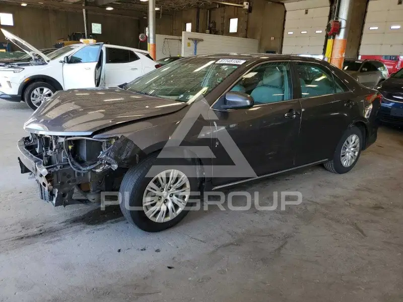 2013 Toyota CAMRY фото