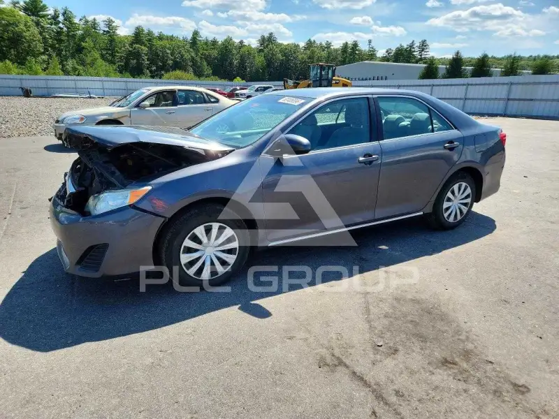 2013 Toyota CAMRY фото