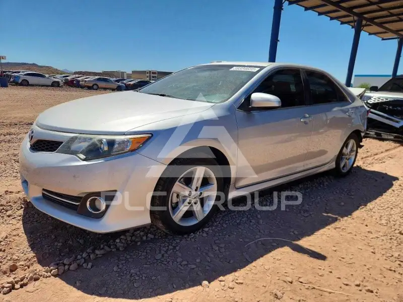 2013 Toyota CAMRY photo