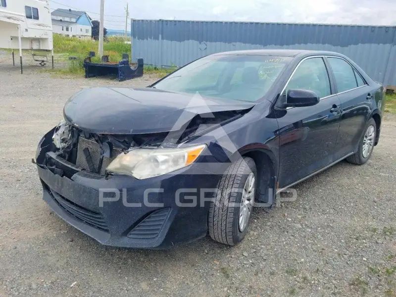 2013 Toyota CAMRY фото