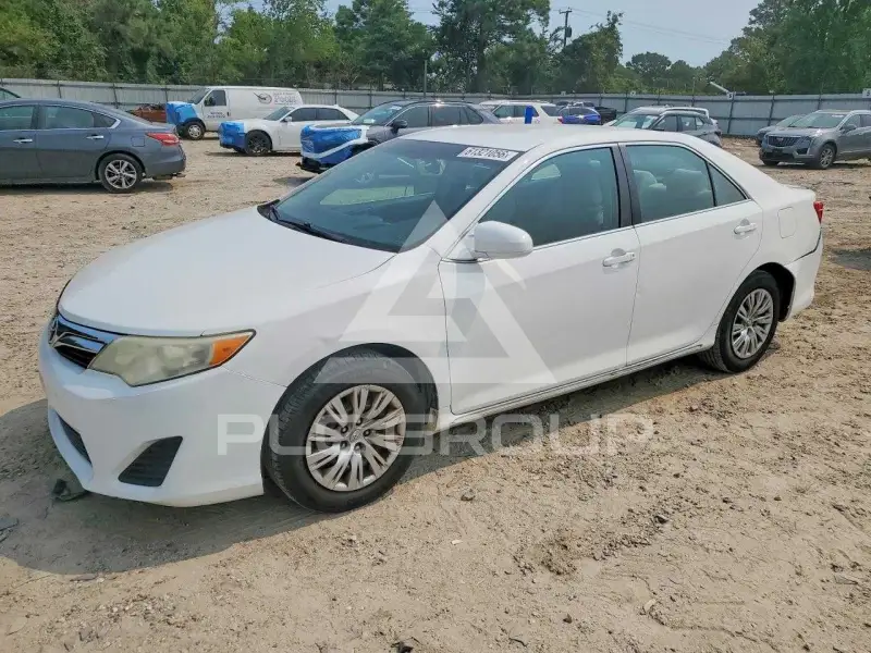 2013 Toyota CAMRY photo