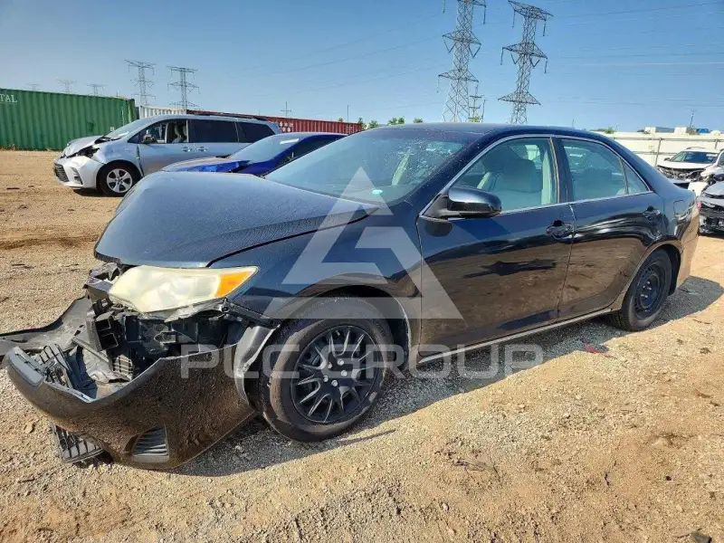 2013 Toyota CAMRY фото