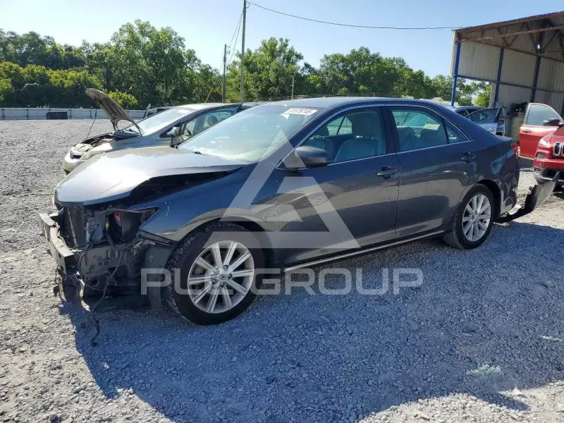 2013 Toyota CAMRY photo