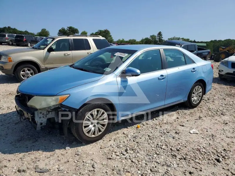 2013 Toyota CAMRY фото
