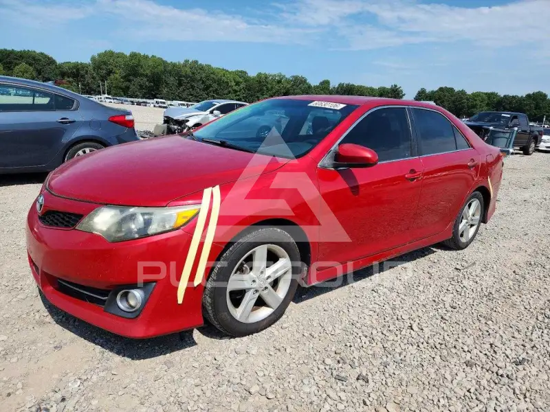 2013 Toyota CAMRY photo