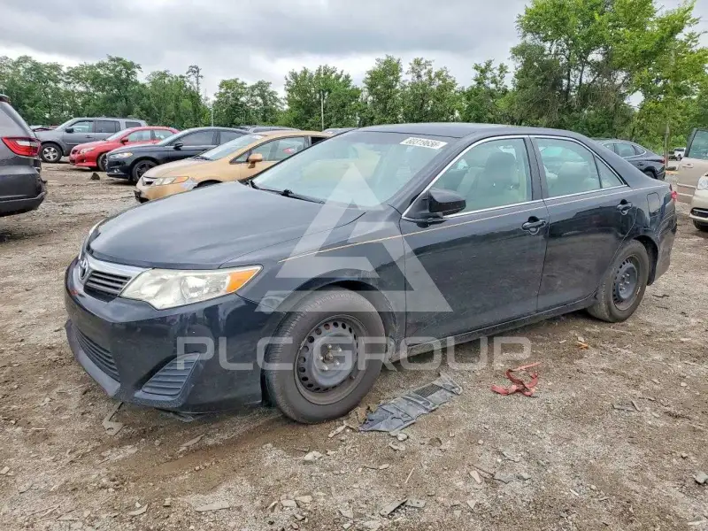 2013 Toyota CAMRY photo