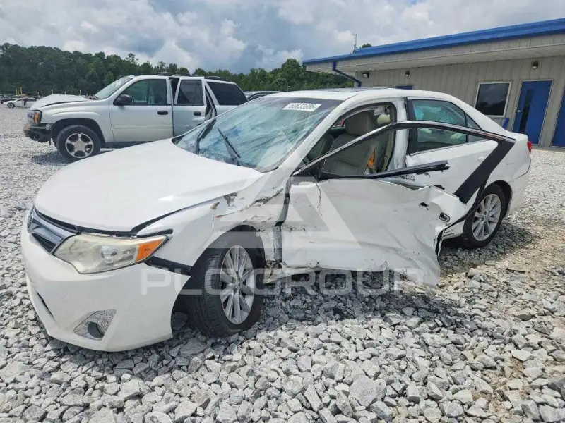 2013 Toyota CAMRY photo