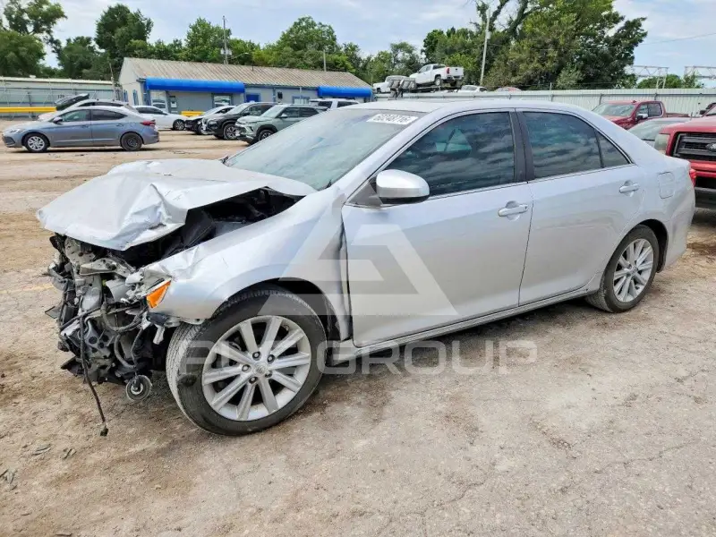 2013 Toyota CAMRY photo