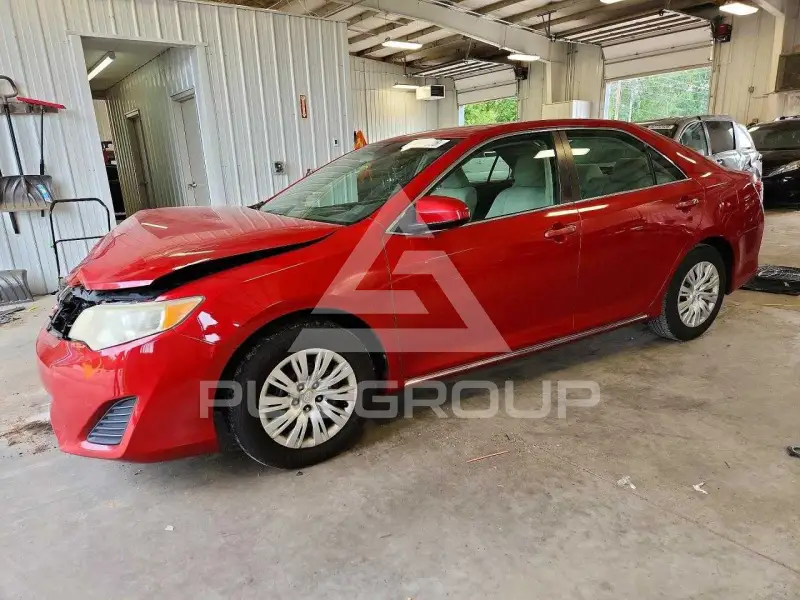 2013 Toyota CAMRY photo