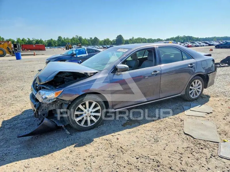 2013 Toyota CAMRY photo