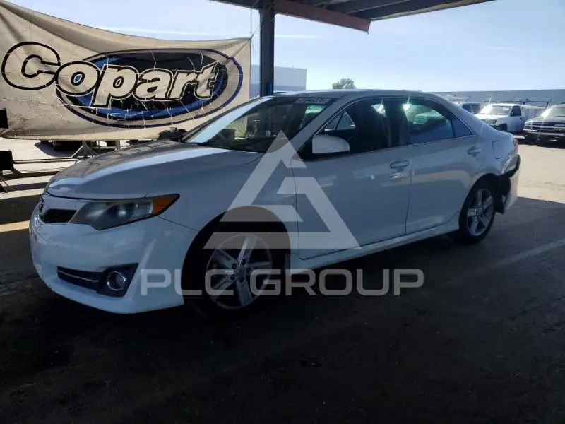 2013 Toyota CAMRY photo