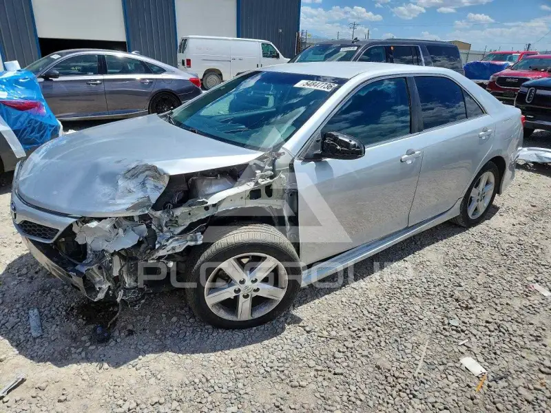 2013 Toyota CAMRY фото