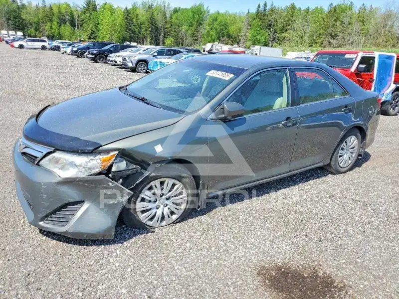 2013 Toyota CAMRY фото