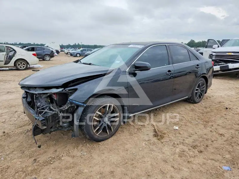 2013 Toyota CAMRY фото