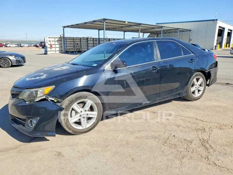 2013 Toyota CAMRY фото