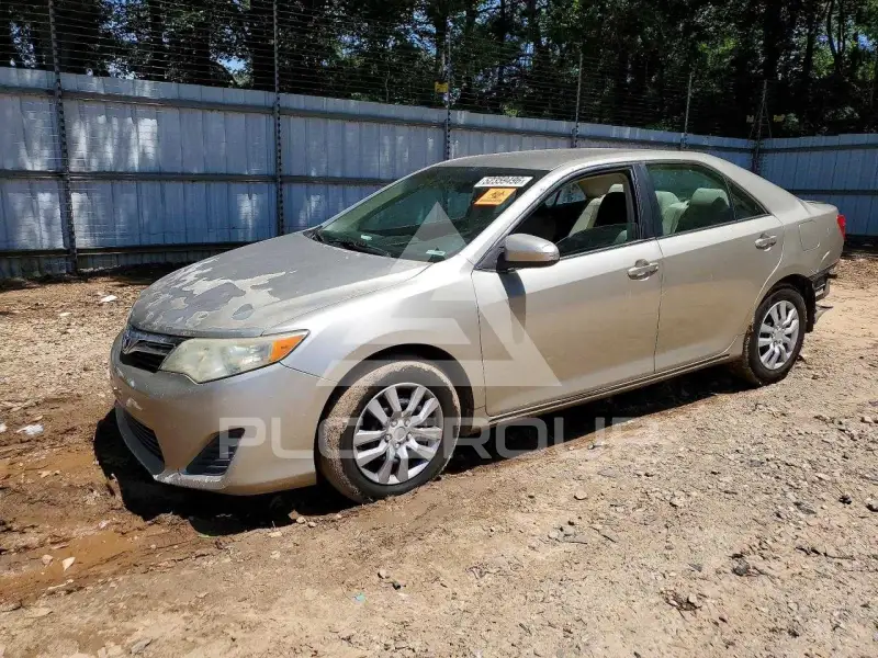 2013 Toyota CAMRY фото