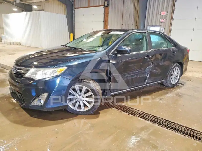 2013 Toyota CAMRY фото