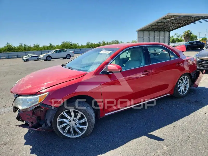 2013 Toyota CAMRY фото
