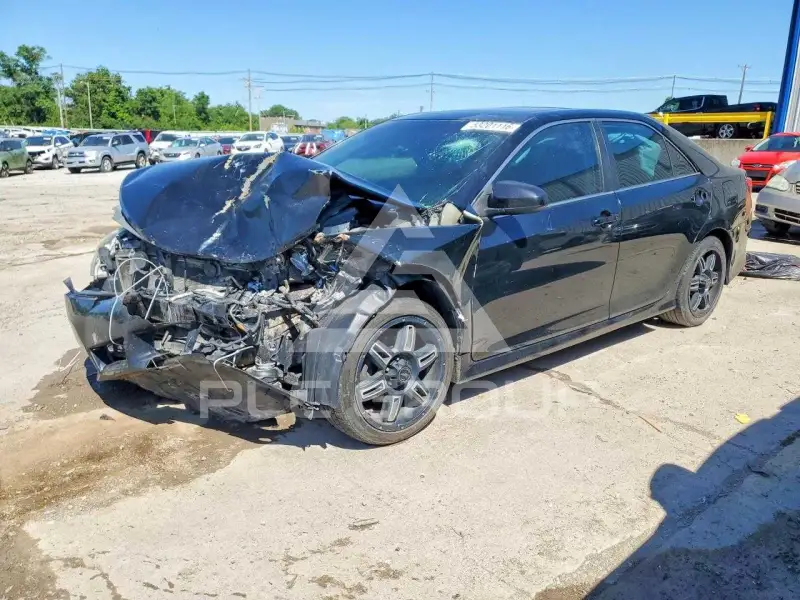 2013 Toyota CAMRY photo