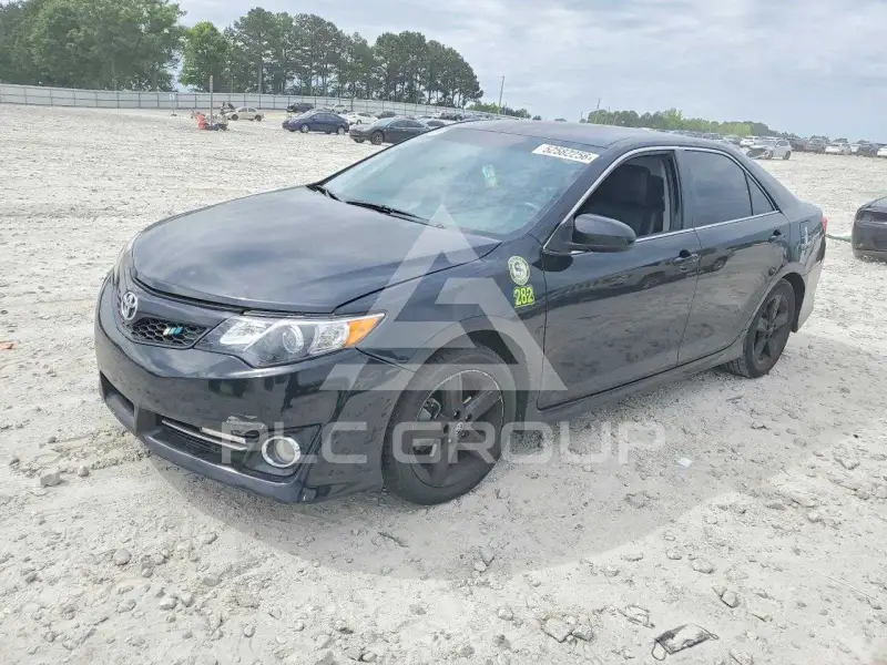 2013 Toyota CAMRY фото
