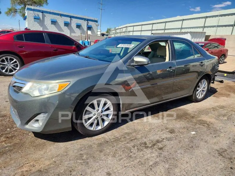 2013 Toyota CAMRY фото
