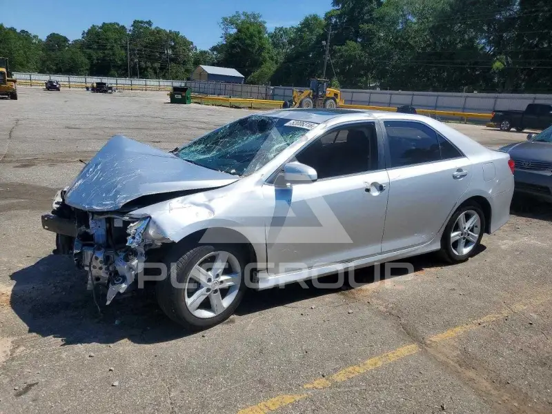 2013 Toyota CAMRY фото