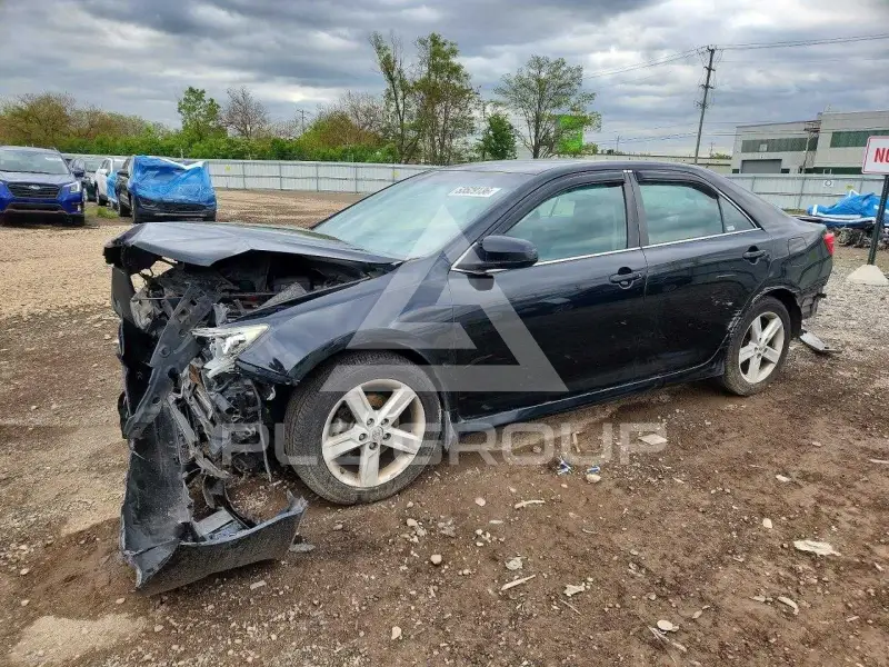 2013 Toyota CAMRY фото