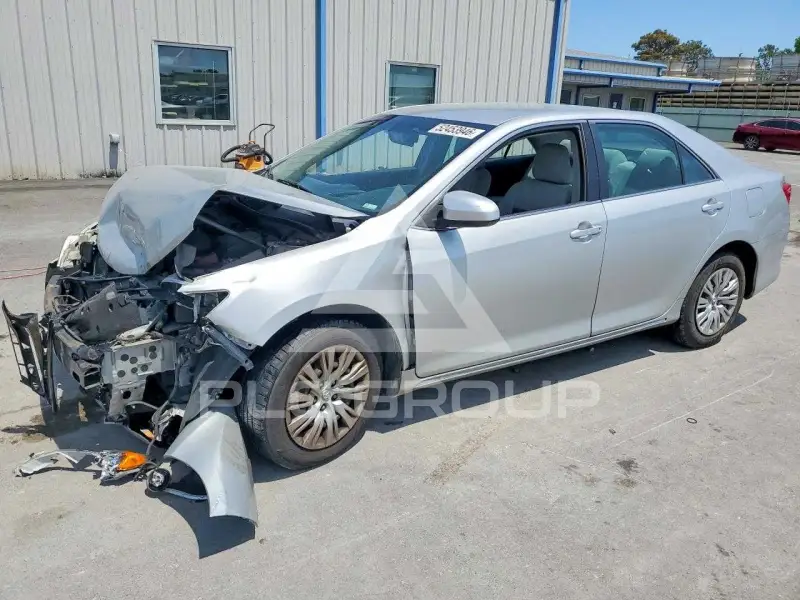 2013 Toyota CAMRY photo