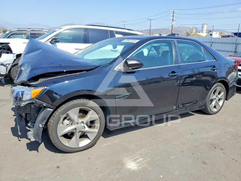 2013 Toyota CAMRY фото