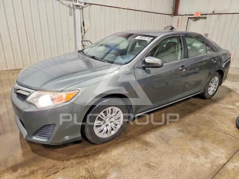 2013 Toyota CAMRY фото