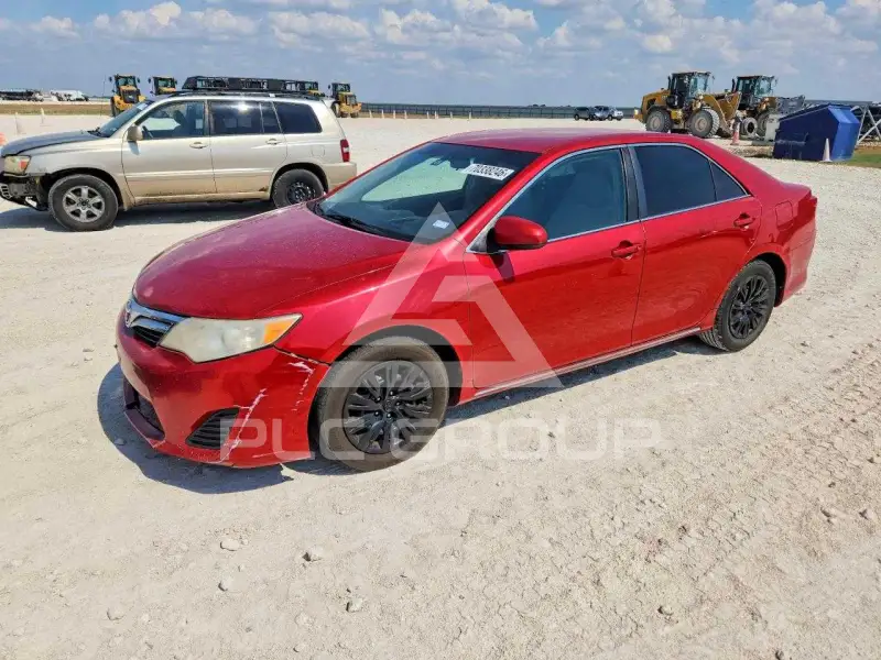2013 Toyota CAMRY фото