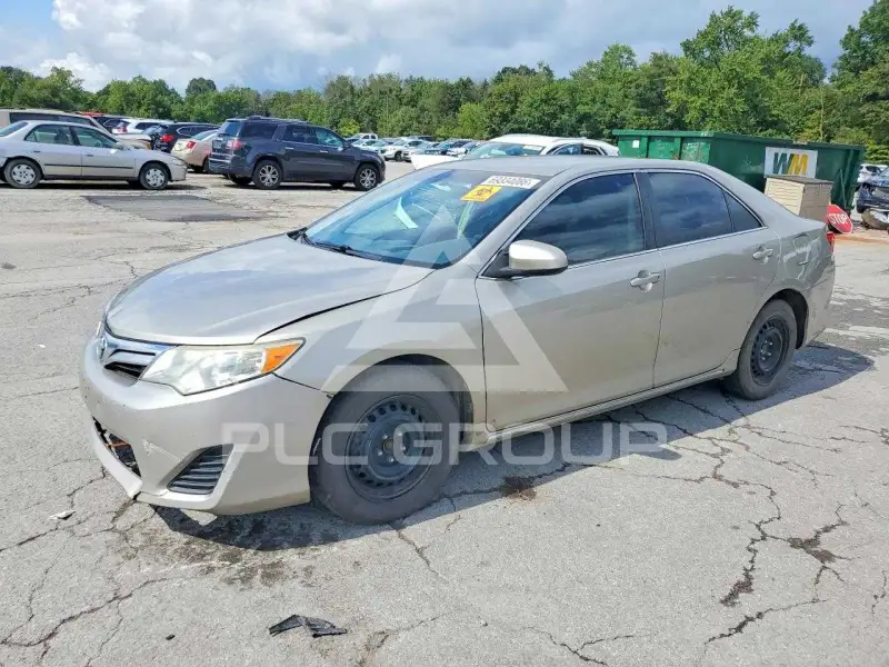 2013 Toyota CAMRY photo